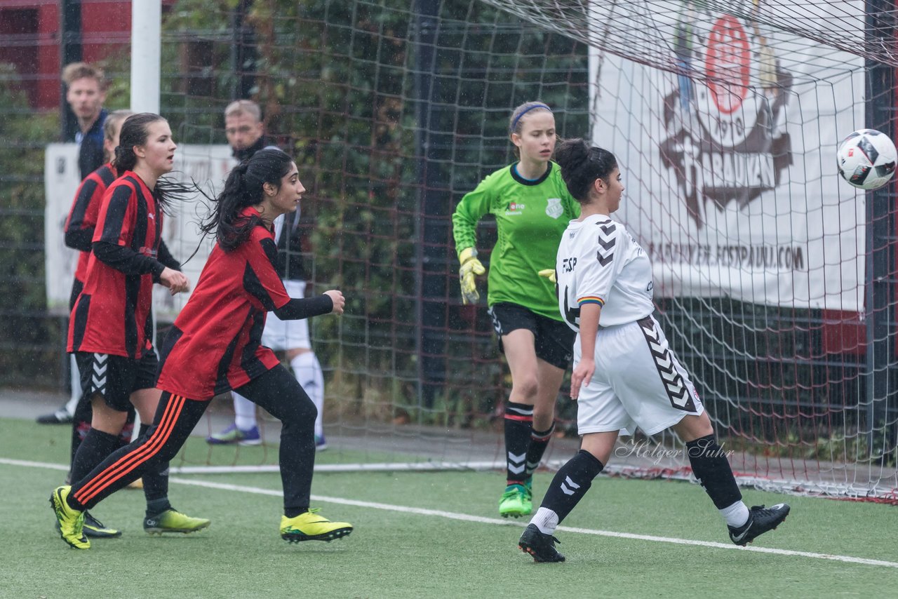 Bild 143 - B-Juniorinnen FC St.Pauli . Braedstrup IF : Ergebnis: 4:1